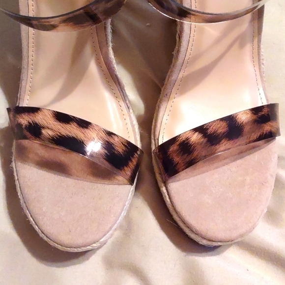 𝅺JUSTFAB Leopard print Wedges Size 7 NIB - Picture 3 of 7
